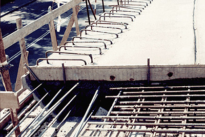 Несъемная опалубка пролетных конструкций мостов