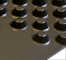 ИЗО-ДРЕЙН 8 (ISO-DRAIN 8) - УНИВЕРСАЛЬНАЯ ИЗОЛЯЦИОННАЯ МЕМБРАНА ИЗ ПОЛИЭТИЛЕНА ВЫСОКОЙ ПЛОТНОСТИ (HDPE).